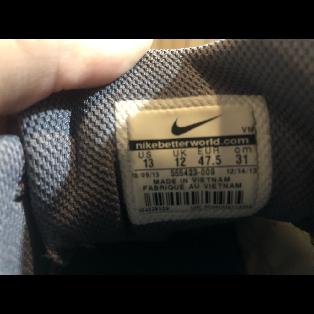 grey nike air-max